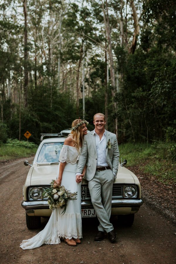 This Obi Obi Hall Wedding is Cool Casual Styling at Its Best