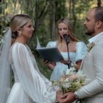 How to Find and Choose A Wedding Officiant
