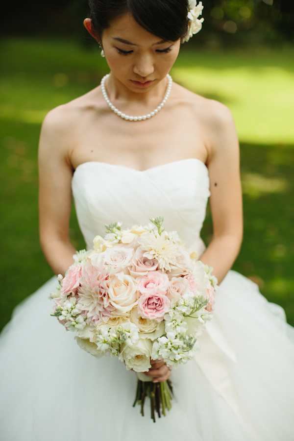 Romantic light pink and white bridal bouquet - Photo by Sara and Rocky Photography
