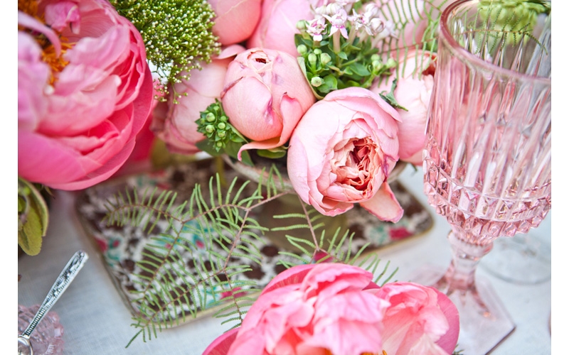 colorful pink and green rustic table decor from Casa de Perrin and Eddie Zaratsian Custom Floral and Lifestyle