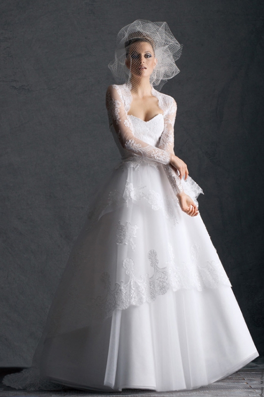 Cymbeline Paris - 2014 Bridal Collection - Hadny Wedding Dress</p>

<p