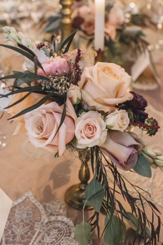wedding centerpiece of pink roses, photo by Vue Photography