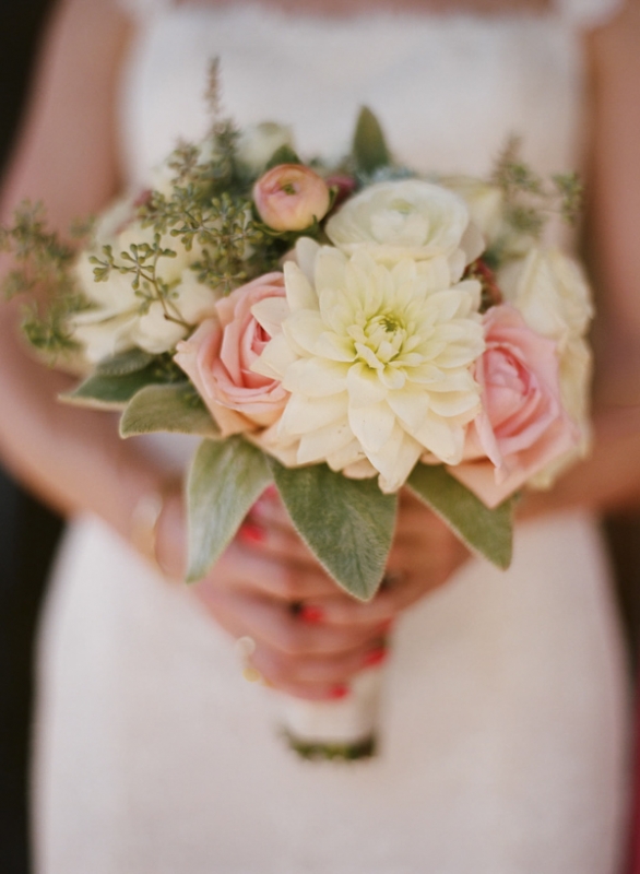 white and pink bridal bouquet with dahlias and roses, photo by Raya Carlisle Photography