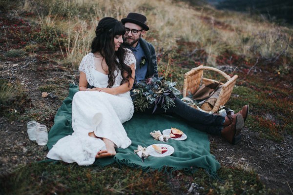 fall wedding picnic