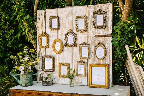 Vintage Rustic Wedding Reception Photo Frame Backdrop