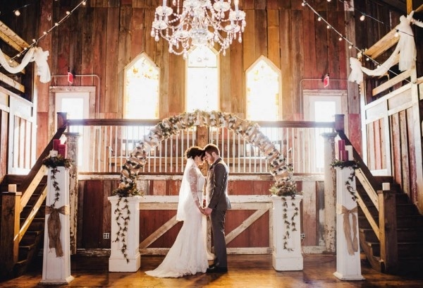 Rustic Winter Wedding Inspiration in Bessie's Barn in Iowa
