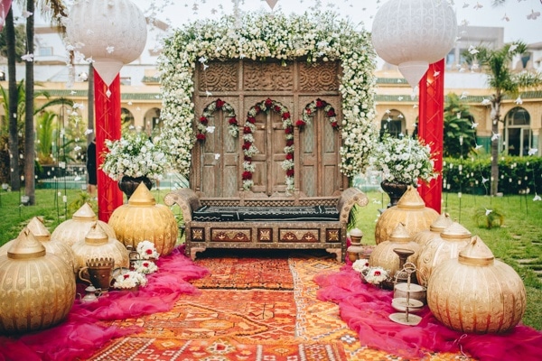 Moroccan Ceremony Backdrop with Gold and Hot Pink Details