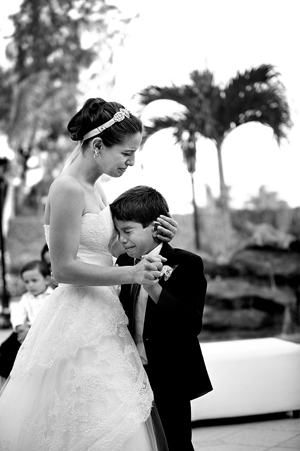 wedding photo by Florida based wedding photographer Soul Echo Studios | junebugweddings.com