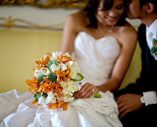 southern california orange, white and green wedding floral design by Nisie's Enchanted Florist, images by Ira Lippke Studios