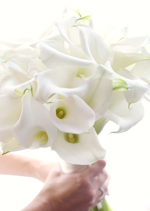 white wedding floral bouquets, centerpieces and decor by Flora Nova Floral and Event Design, image by One Thousand Words Photography