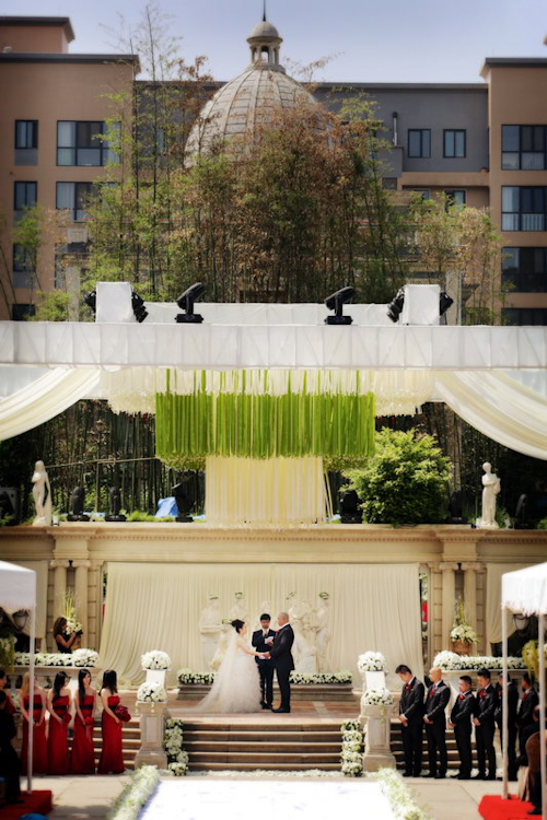 lavish and elegant wedding in Xian China, photos by Chris+Lynn Photography | junebugweddings.com