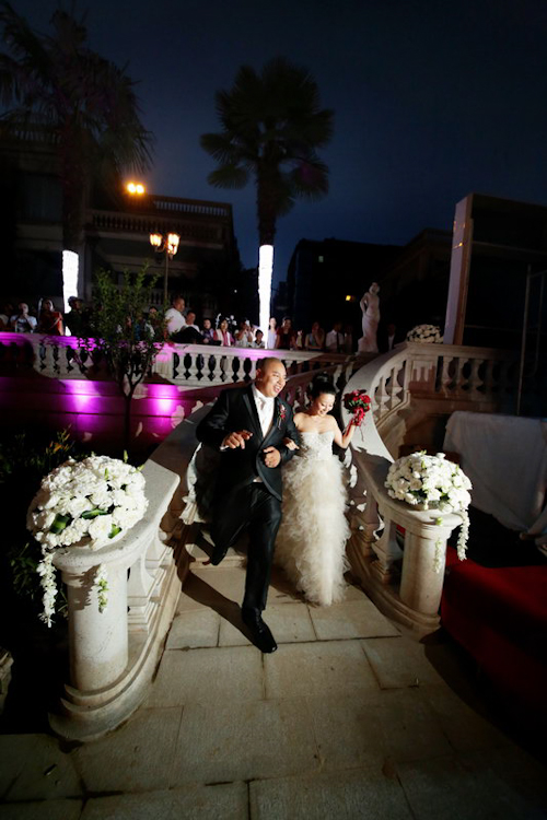 lavish and elegant wedding in Xian China, photos by Chris+Lynn Photography | junebugweddings.com