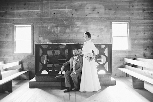 Cades Cove National Park wedding at Primitive Baptist Church, photos by Dixie Pixel Photography | junebugweddings.com