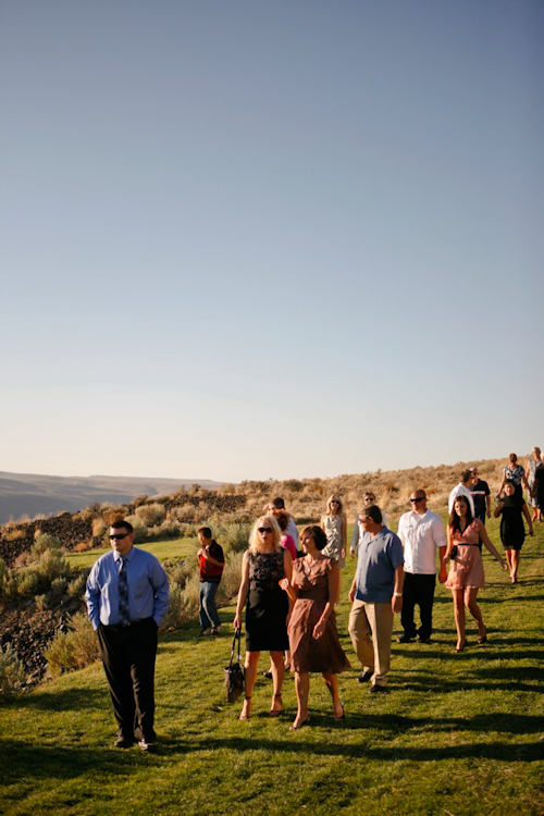 Cave B Winery Wedding in Washington; photos by Belathée Photography | junebugweddings.com