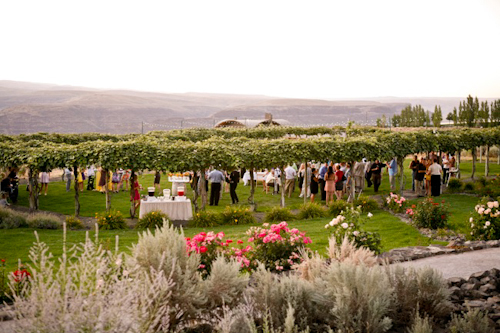 Cave B Winery Wedding in Washington; photos by Belathée Photography | junebugweddings.com