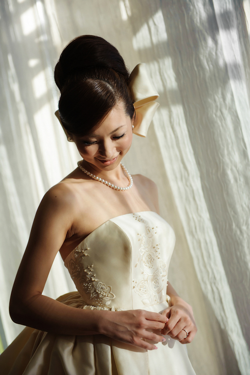 Elegant Japanese wedding at the Tokyo American Club - photos by 37 Frames Photography | junebugweddings.com