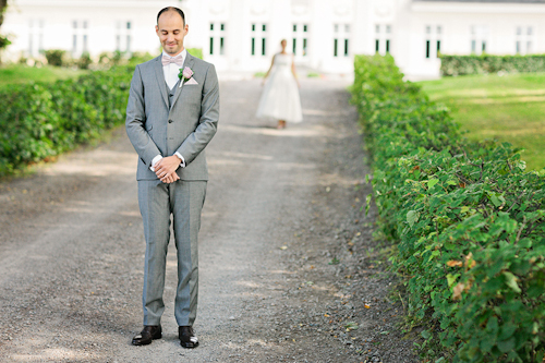 fresh and pretty countryside wedding in Gnesta, Sweden, photos by 2 Brides Photography | junebugweddings.com