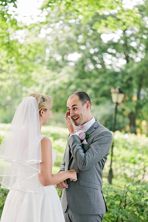 fresh and pretty countryside wedding in Gnesta, Sweden, photos by 2 Brides Photography | junebugweddings.com