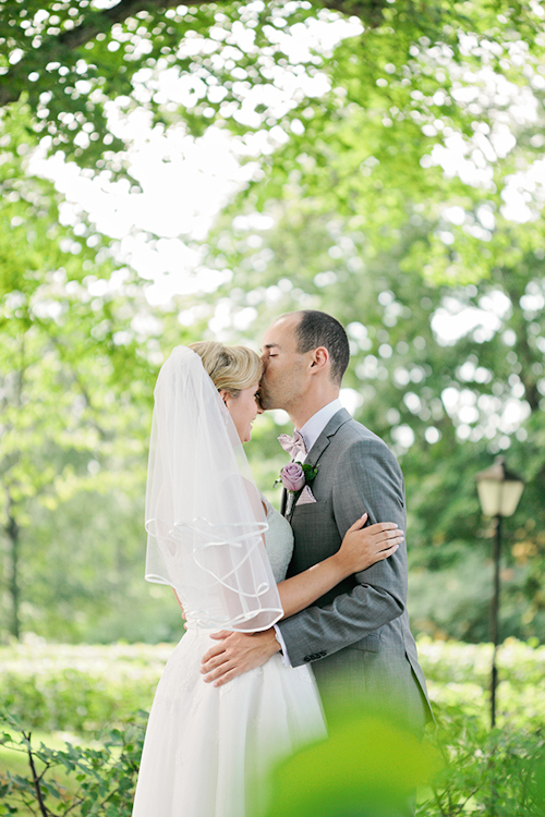 fresh and pretty countryside wedding in Gnesta, Sweden, photos by 2 Brides Photography | junebugweddings.com