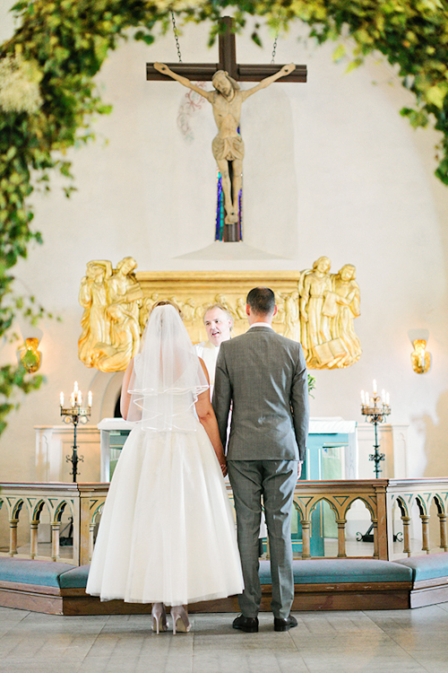 fresh and pretty countryside wedding in Gnesta, Sweden, photos by 2 Brides Photography | junebugweddings.com