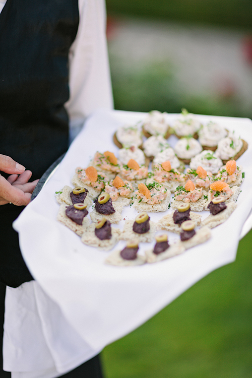 fresh and pretty countryside wedding in Gnesta, Sweden, photos by 2 Brides Photography | junebugweddings.com