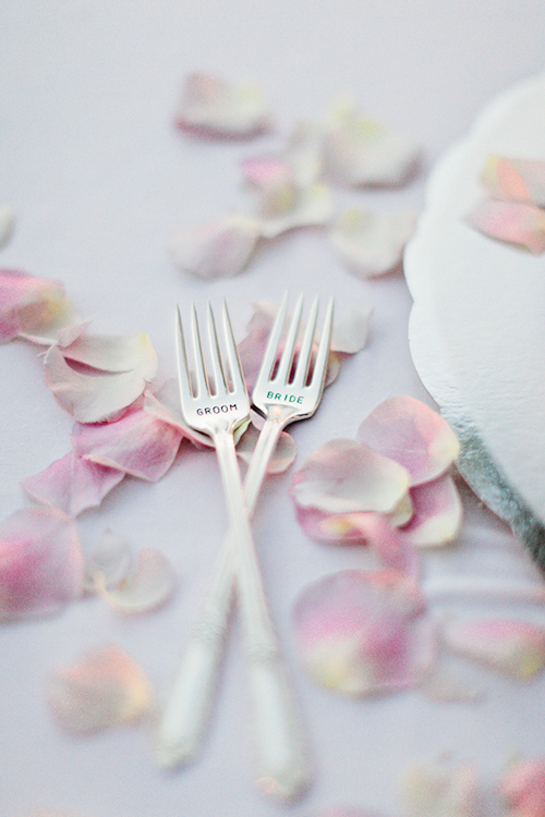 fresh and pretty countryside wedding in Gnesta, Sweden, photos by 2 Brides Photography | junebugweddings.com