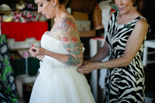 Fun, funky wedding by Athena Kalindi Photography | junebugweddings.com