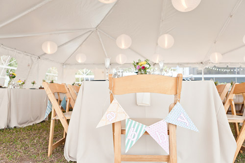 Pastel DIY Florida wedding - 1313 Photography via junebugweddings.com