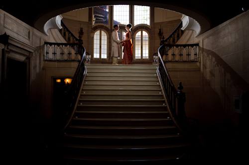 Bright, exuberant Hindu wedding - photos by Cathy and David Photographers | junebugweddings.com