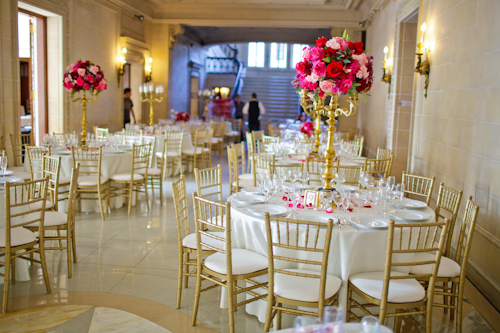 Bright, exuberant Hindu wedding - photos by Cathy and David Photographers | junebugweddings.com