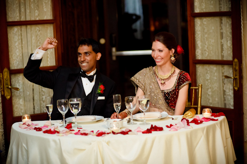 Bright, exuberant Hindu wedding - photos by Cathy and David Photographers | junebugweddings.com