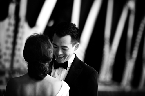 Classic downtown Chicago wedding at The Ivy Room - photos by David Wittig Photography | junebugweddings.com