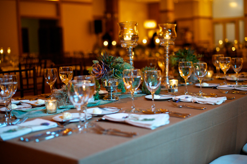 Classic downtown Chicago wedding at The Ivy Room - photos by David Wittig Photography | junebugweddings.com