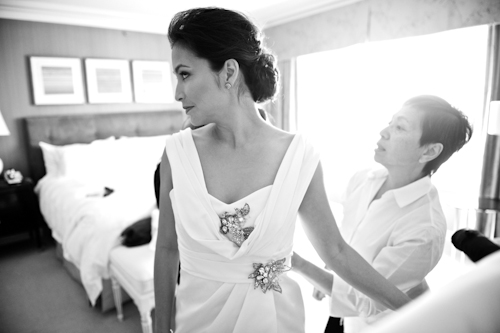 Classic downtown Chicago wedding at The Ivy Room - photos by David Wittig Photography | junebugweddings.com