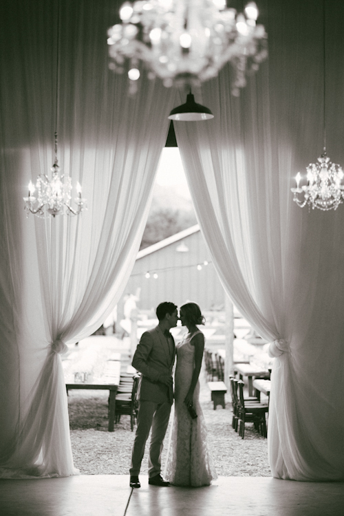 Modern Barn Wedding at The Ojai Valley Inn & Spa. Planning by Details Events Planning; Photography by Mi Belle Photography | junebugweddings.com