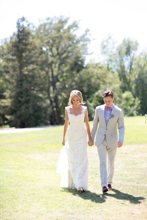 Modern Barn Wedding at The Ojai Valley Inn & Spa. Planning by Details Events Planning; Photography by Mi Belle Photography | junebugweddings.com