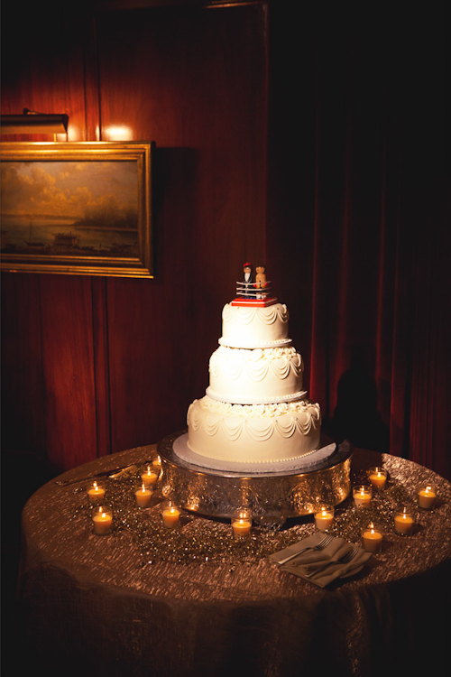 New Year's Eve wedding at Los Angeles Athletic Club, photos by Callaway Gable | junebugweddings.com