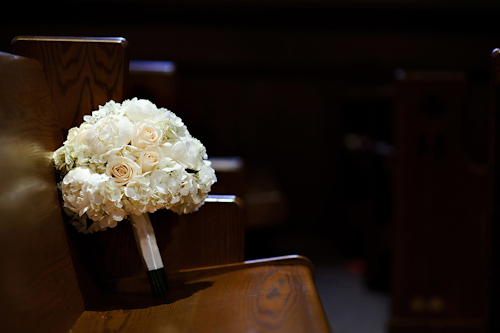 Wedding at Basilica of the Sacred Heart, Notre Dame Cathedral - photos by Browne Photography | junebugweddings.com