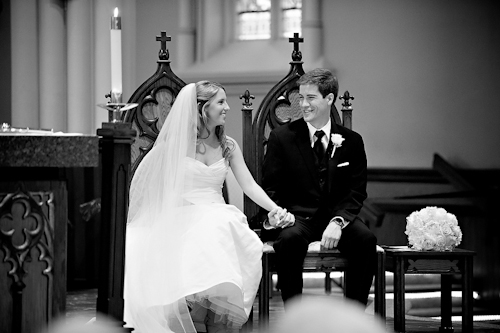 Wedding at Basilica of the Sacred Heart, Notre Dame Cathedral - photos by Browne Photography | junebugweddings.com