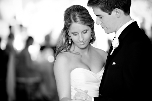 Wedding at Basilica of the Sacred Heart, Notre Dame Cathedral - photos by Browne Photography | junebugweddings.com