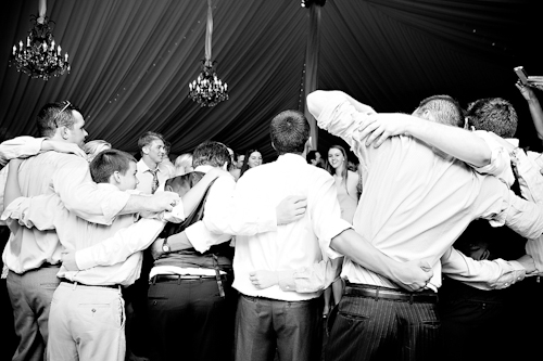 Wedding at Basilica of the Sacred Heart, Notre Dame Cathedral - photos by Browne Photography | junebugweddings.com