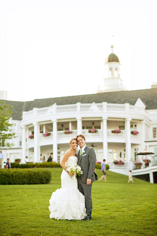 pretty, preppy blue, light green and white wedding at The Sagamore Resort in Lake George, New York, photos by Tracey Buyce Photography