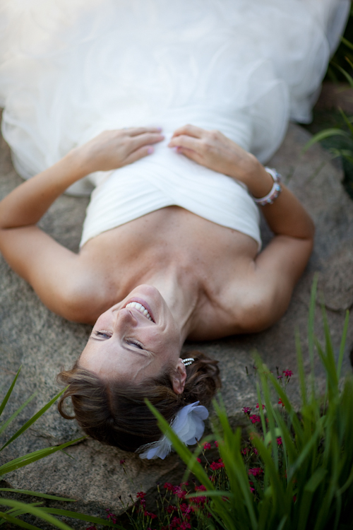 Lake Tahoe wedding in saturated jewel tones - photos by Catherine Hall Studios | junebugweddings.com