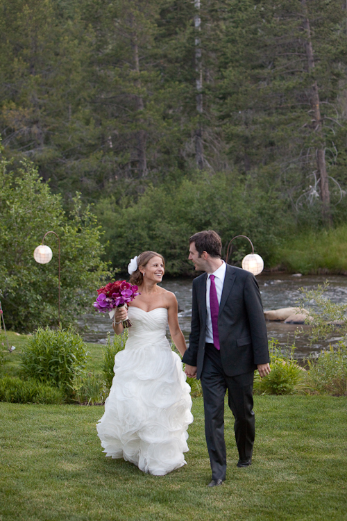 Lake Tahoe wedding in saturated jewel tones - photos by Catherine Hall Studios | junebugweddings.com