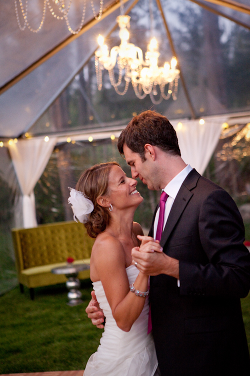 Lake Tahoe wedding in saturated jewel tones - photos by Catherine Hall Studios | junebugweddings.com