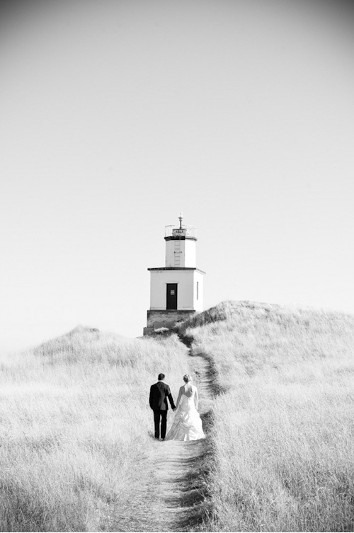 nature inspired San Juan Island wedding at Roche Harbor Resort - gorgeous wedding photos by top Seattle based wedding photographers Laurel McConnell and Barbie Hull on Junebug weddings