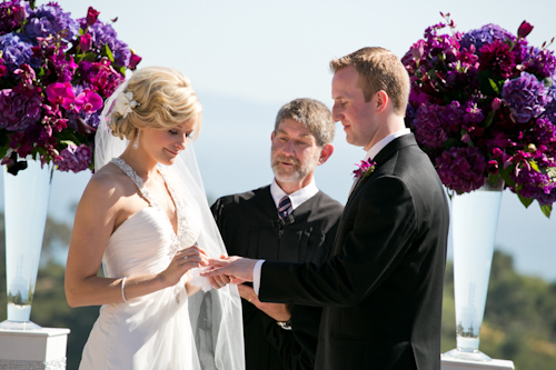 California estate wedding with elegant purple color palette, photos by Stephanie Hogue Photography | junebugweddings.com