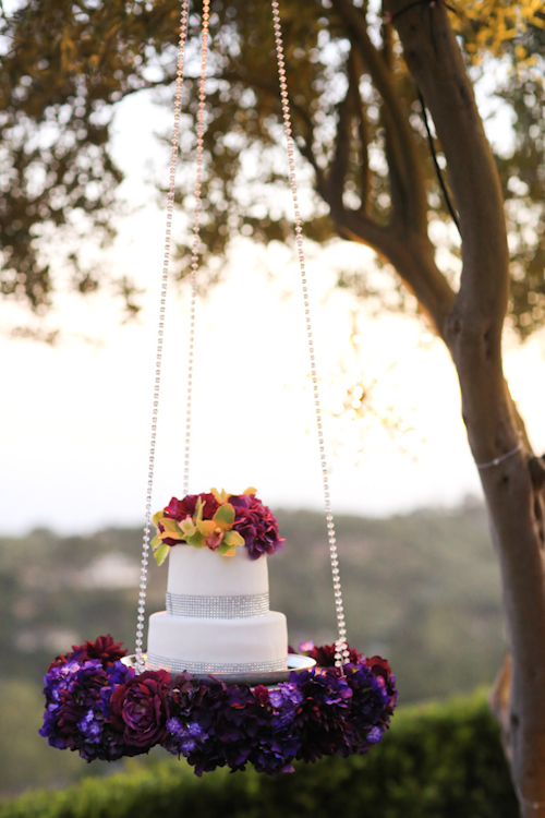 California estate wedding with elegant purple color palette, photos by Stephanie Hogue Photography | junebugweddings.com