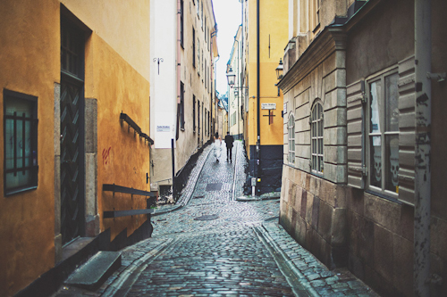 Stockholm, Sweden island wedding, photos by Ariel Renae Photography | junebugweddings.com