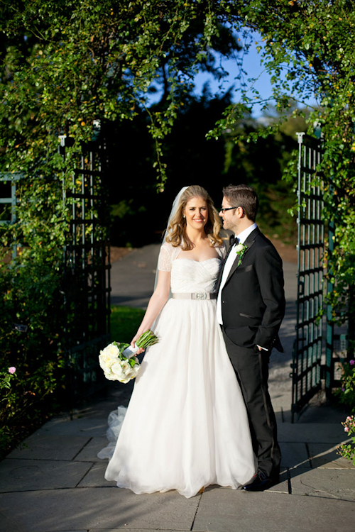 Garden wedding at The Stone Mill at The New York Botanical Garden - photos by E. Leigh Photography | junebugweddings.com